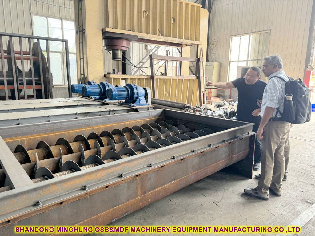 Ligne de machine à panneaux de brin orienté