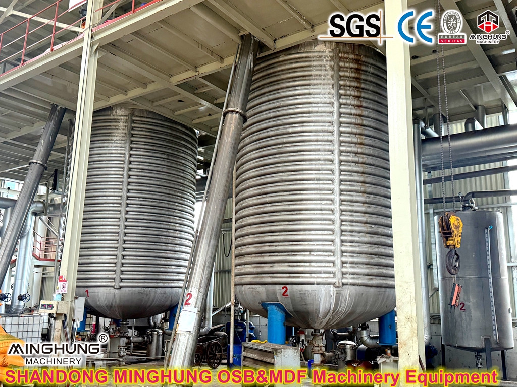 reactor for glue production